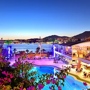 Tropicana Otel